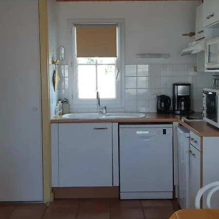 Appartement Appartement Saint-Martin-de-Ré, 2 pièces, 2 personnes - FR-1-544-6 Saint-Martin-de-Ré